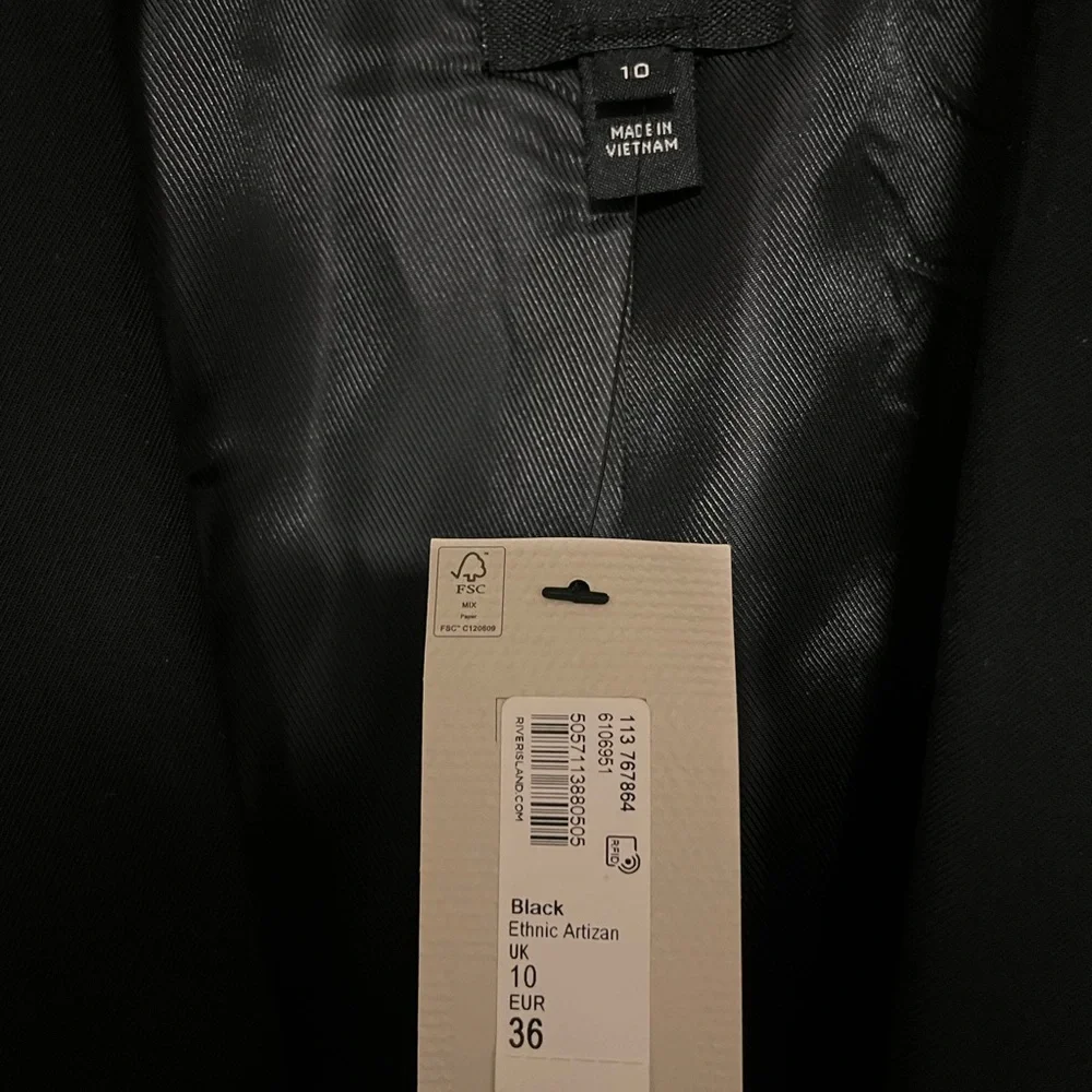NWT black blazer (River Island, size UK 10 / US 6) - Picture 3 of 3